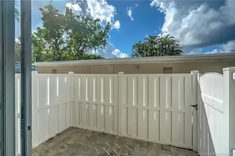 319 NE Golfview Circle Stuart FL 34996