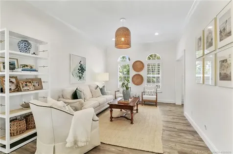 16 Ridgeview Road N Sewalls Point FL 34996