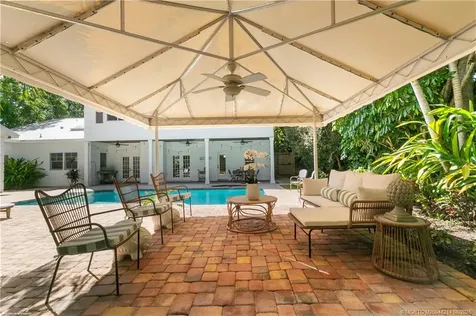 16 Ridgeview Road N Sewalls Point FL 34996