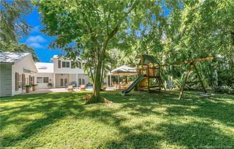 16 Ridgeview Road N Sewalls Point FL 34996