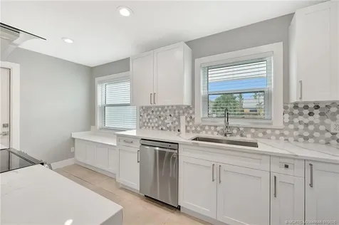 5646 SE Sailfish Way Stuart FL 34997