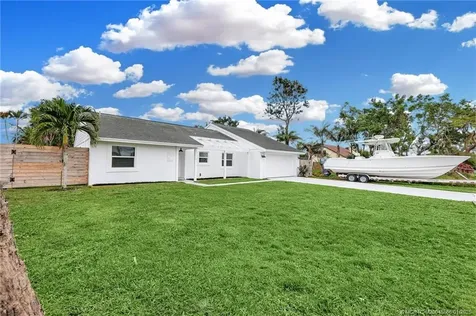 5646 SE Sailfish Way Stuart FL 34997