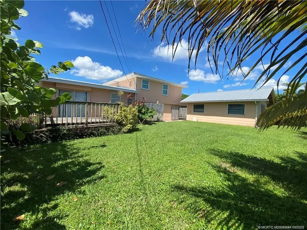 2873 NE Spruce Ridge Avenue Jensen Beach FL 34957