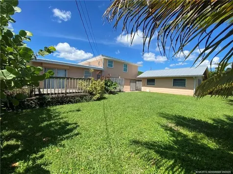 2873 NE Spruce Ridge Avenue Jensen Beach FL 34957