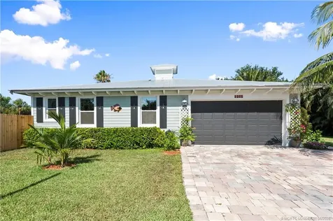 1305 SE Sea Oat Lane Stuart FL 34996
