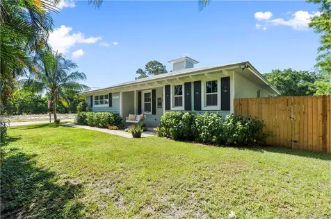 1305 SE Sea Oat Lane Stuart FL 34996