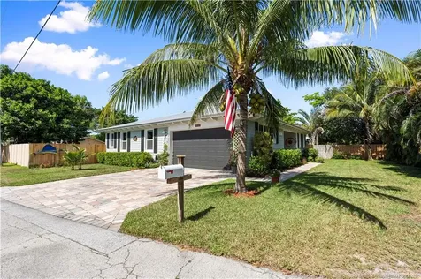 1305 SE Sea Oat Lane Stuart FL 34996