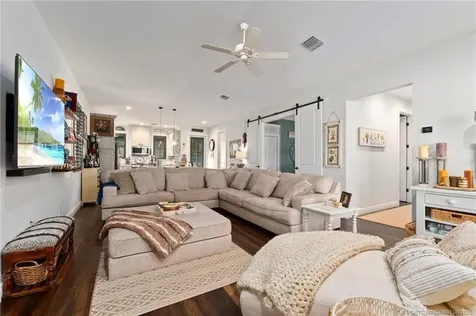 1305 SE Sea Oat Lane Stuart FL 34996