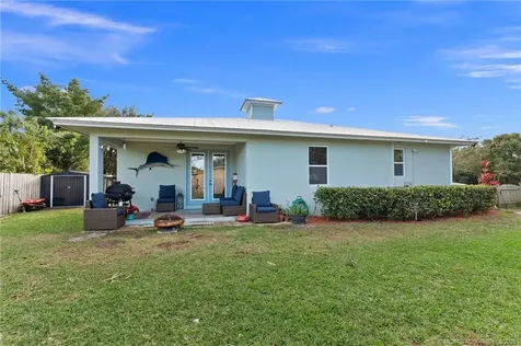 1305 SE Sea Oat Lane Stuart FL 34996