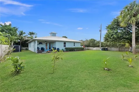1305 SE Sea Oat Lane Stuart FL 34996