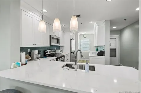 6082 SE Landing Way Stuart FL 34997