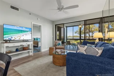 6082 SE Landing Way Stuart FL 34997