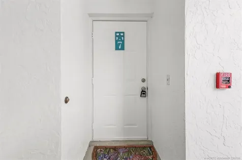 6082 SE Landing Way Stuart FL 34997