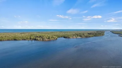 6082 SE Landing Way Stuart FL 34997