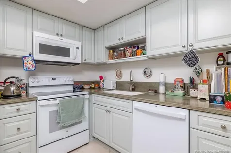 5601 Highway A1a Vero Beach FL 32963