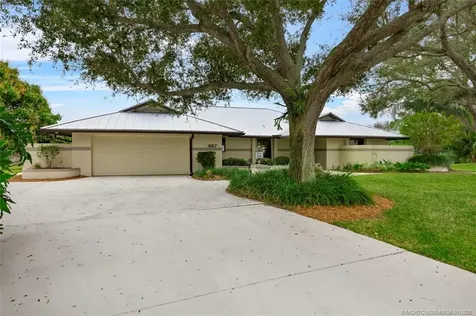 627 NE Silver Oak Terrace Jensen Beach FL 34957