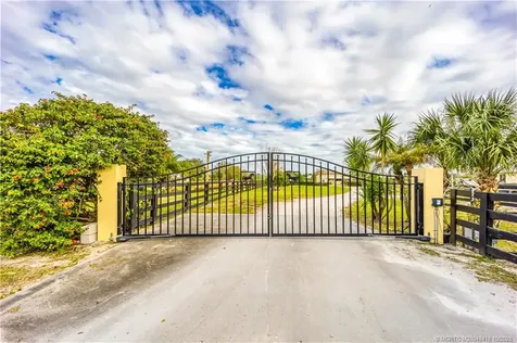 7625 Polo Square Vero Beach FL 32968