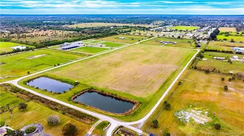 7625 Polo Square Vero Beach FL 32968