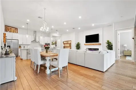 564 SE Villandry Way Port St Lucie FL 34984