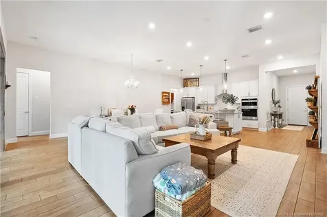 564 SE Villandry Way Port St Lucie FL 34984