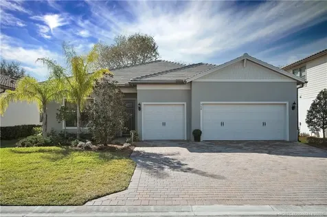 564 SE Villandry Way Port St Lucie FL 34984