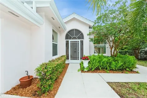 4901 SE Inkwood Way Hobe Sound FL 33455