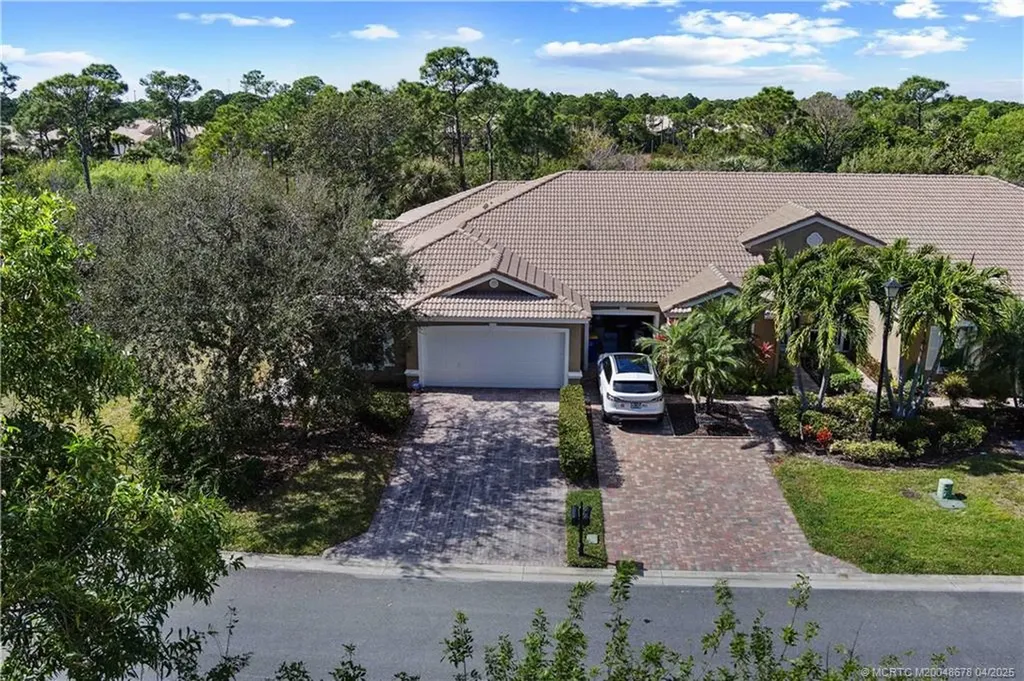 292 NW Broken Oak Trail Jensen Beach FL 34957