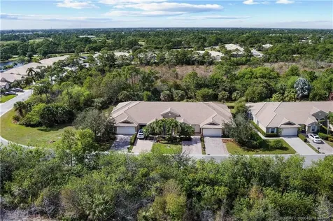 292 NW Broken Oak Trail Jensen Beach FL 34957