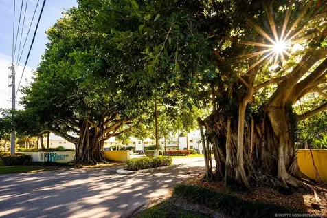 1600 SE Saint Lucie Boulevard Stuart FL 34996