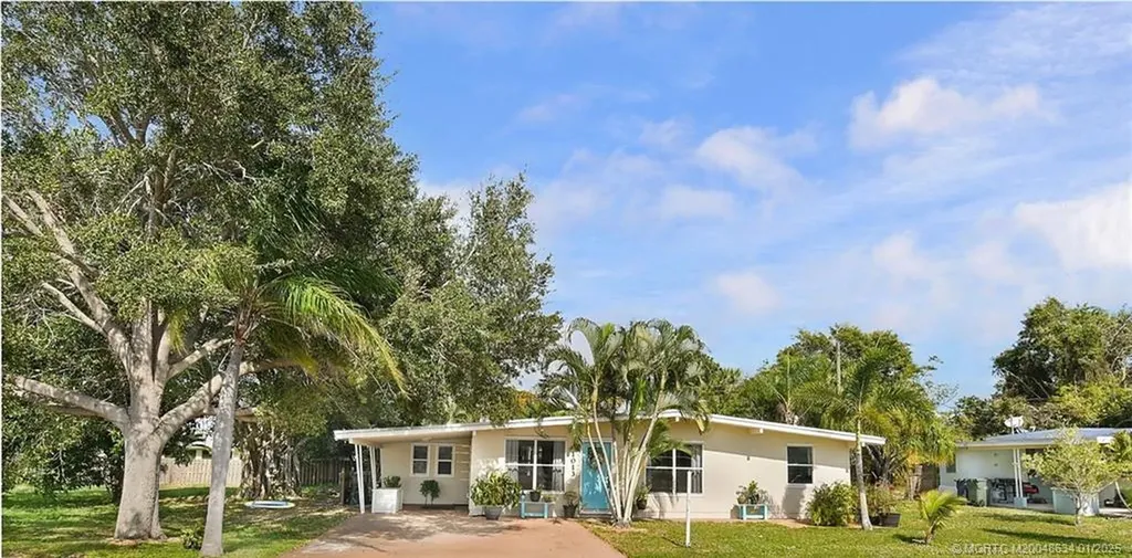 1013 SE 10th Street Stuart FL 34996