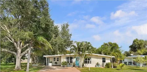 1013 SE 10th Street Stuart FL 34996