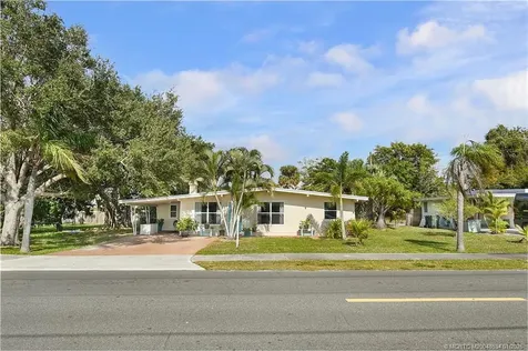 1013 SE 10th Street Stuart FL 34996