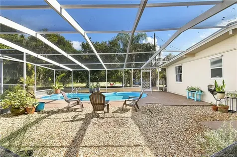 1013 SE 10th Street Stuart FL 34996