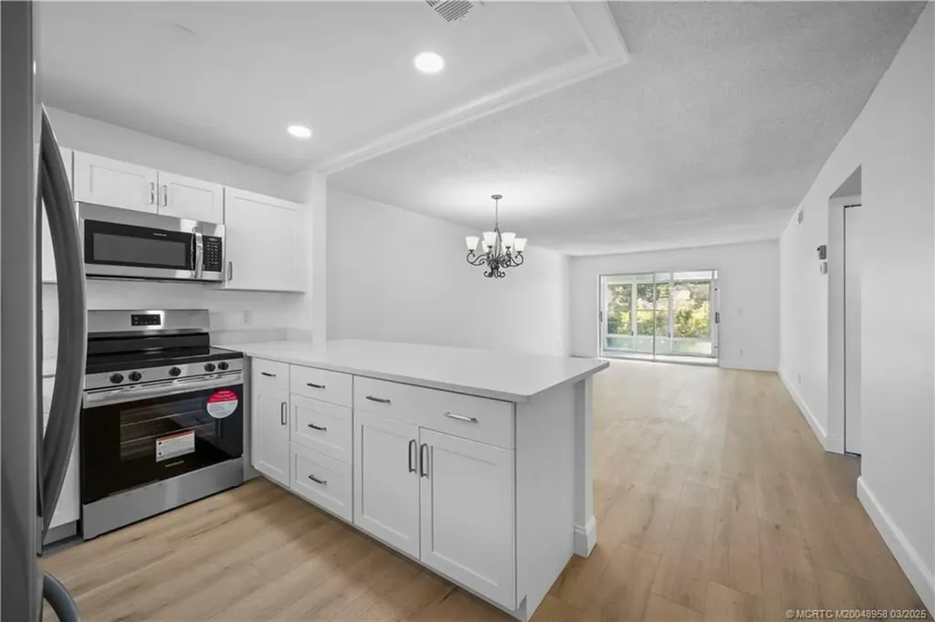 2950 SE Ocean Boulevard Stuart FL 34996