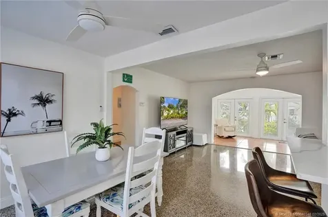 119 SW 5th Street Stuart FL 34994