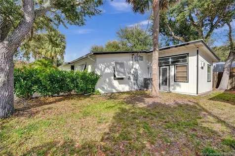 119 SW 5th Street Stuart FL 34994