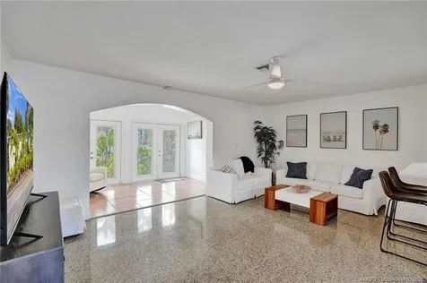 119 SW 5th Street Stuart FL 34994