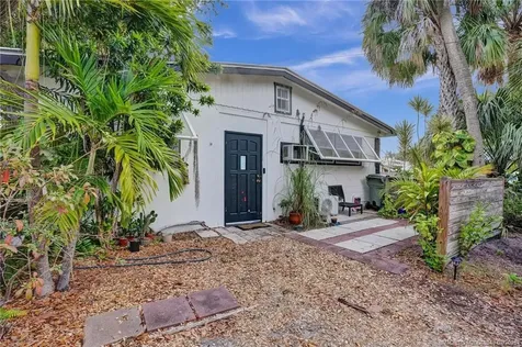119 SW 5th Street Stuart FL 34994