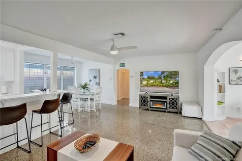 119 SW 5th Street Stuart FL 34994
