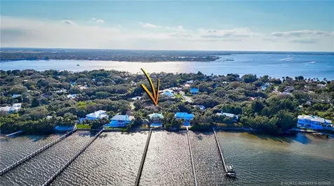 7 Perriwinkle Circle Stuart FL 34996