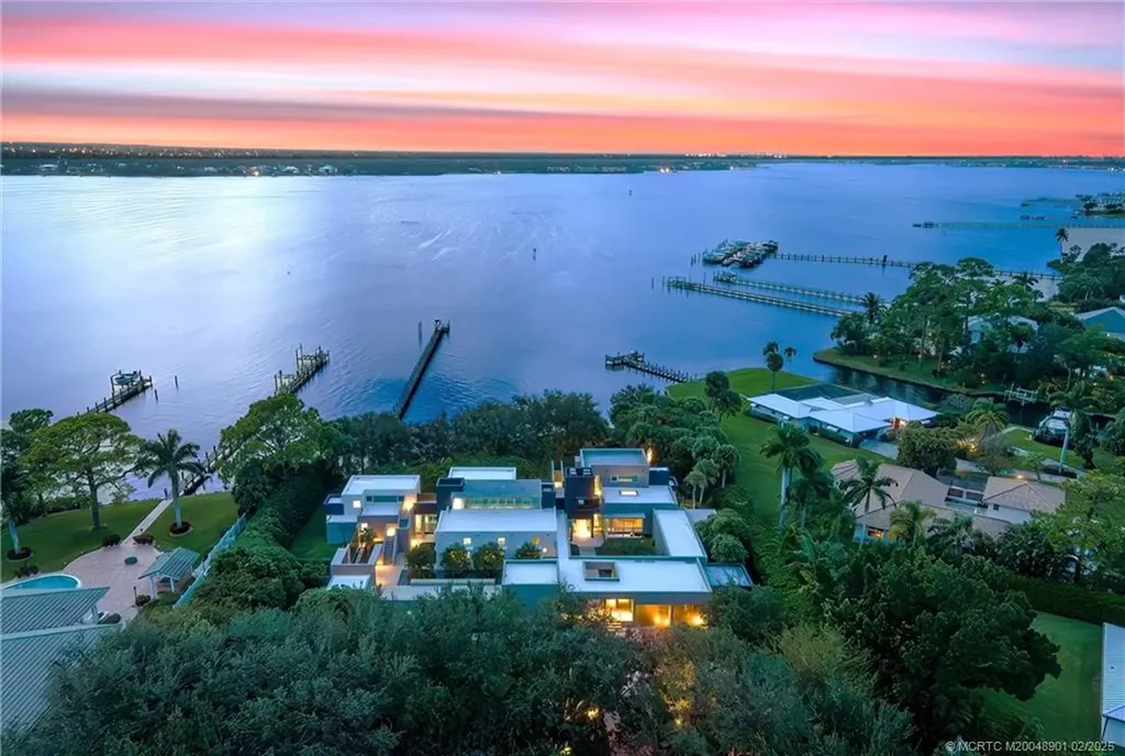 1924 NW Shore Terrace Stuart FL 34994