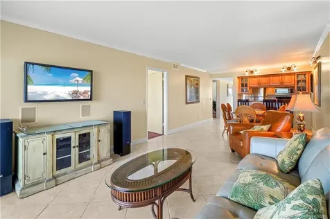 40 NE Plantation Road Stuart FL 34996