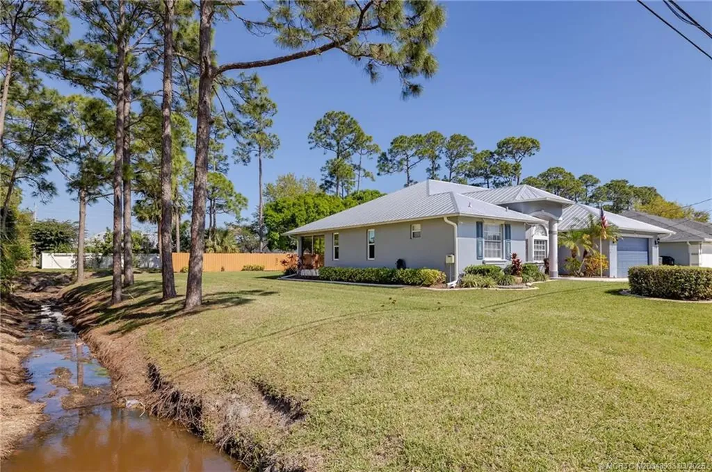 1297 SW Ingrassina Avenue Port Saint Lucie FL 34953