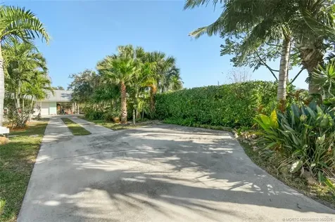 12090 SE Vesta Avenue Hobe Sound FL 33455