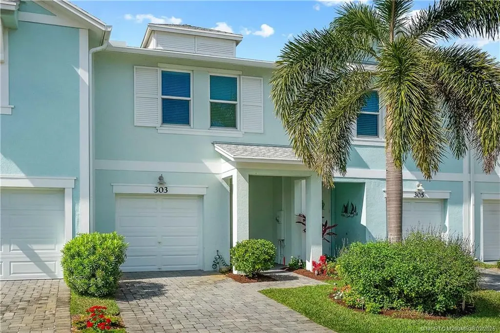 303 SE Halifax Lane Stuart FL 34994