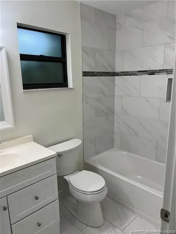 160 SE Lakehurst Drive Port St Lucie FL 34983