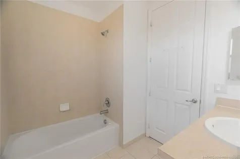 4218 Aberfoyle Avenue Fort Pierce FL 34947