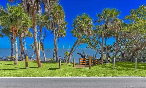 8073 S Indian River Drive Fort Pierce FL 34982