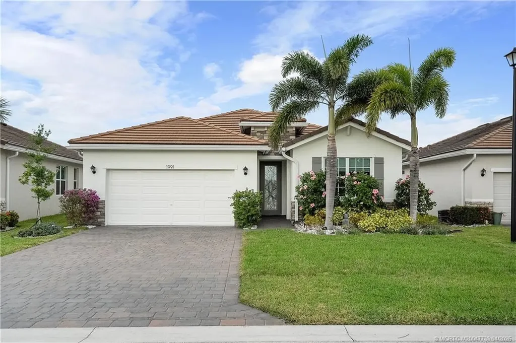 1991 NW Golden Oak Trail Jensen Beach FL 34957