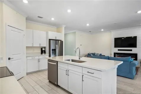 1991 NW Golden Oak Trail Jensen Beach FL 34957